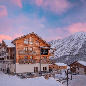 Le Chalet Blanc Hotel & Spa